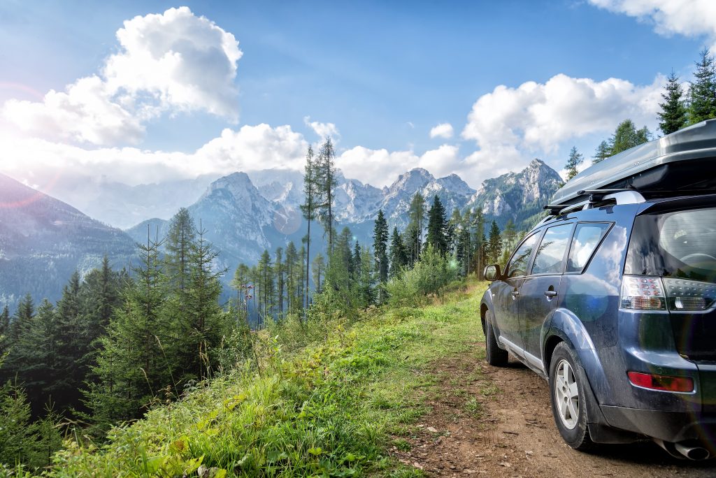 Thule vs Yakima Cargo Box Who Makes the Best Rooftop Cargo Carrier?